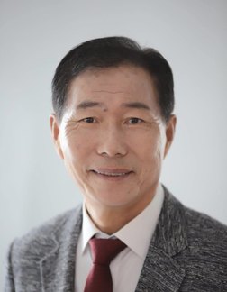 김영철 운영위원장